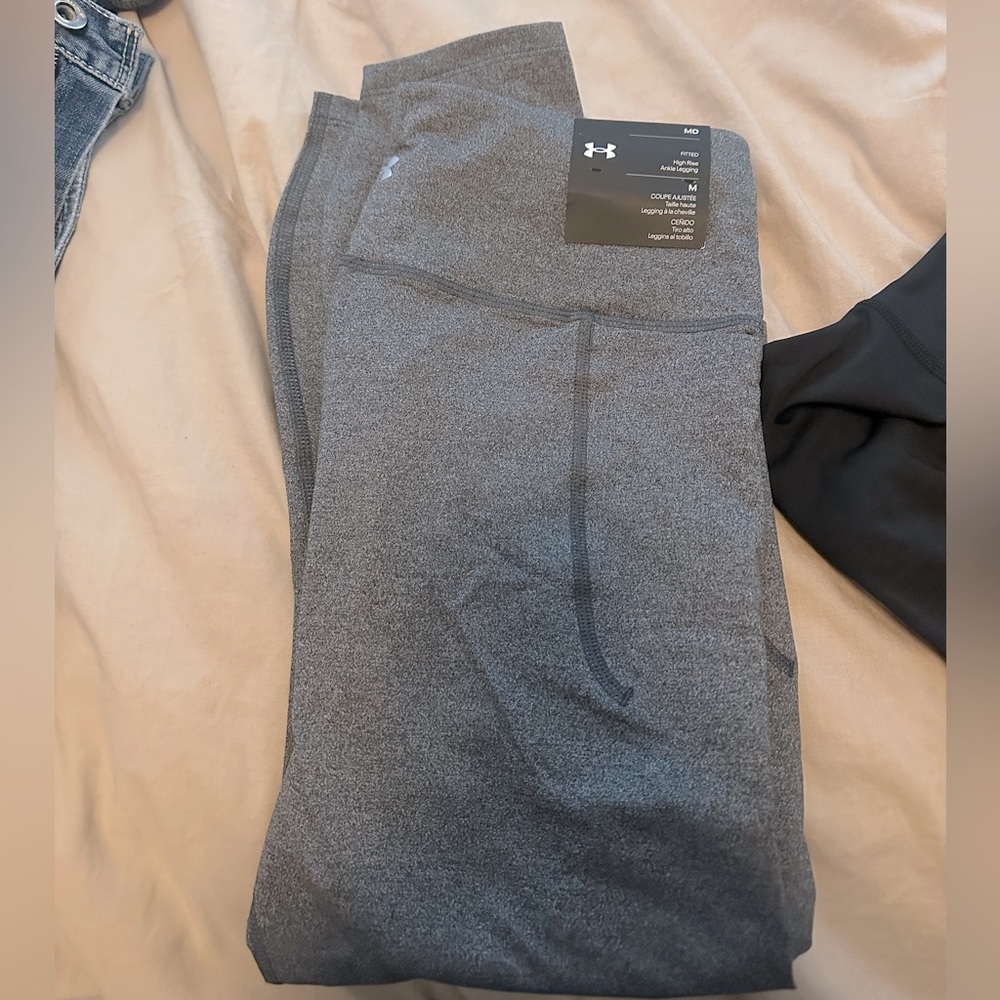 Grey workout leggings